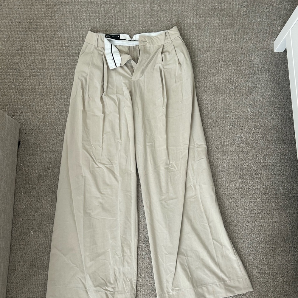Zara women’s Khaki Wide-Leg trousers